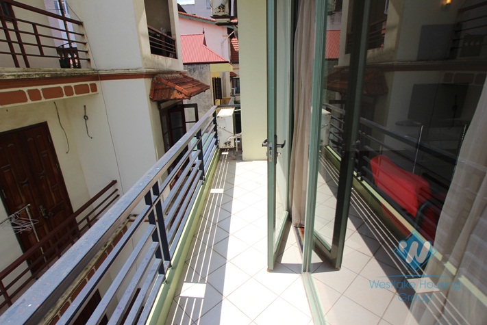 Nice view one bedroom apartment for rent on Au Co street, Tay Ho, Hanoi